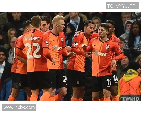 南京排球队逆袭之路揭秘:从低谷到巅峰的奋斗与荣耀 南京排球队逆袭之路揭秘:从低谷到巅峰的奋斗与荣耀