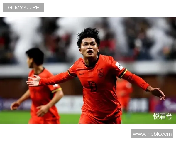 足球明星穿红色袜子时尚瞬间展现个性与风采的精彩图片合集